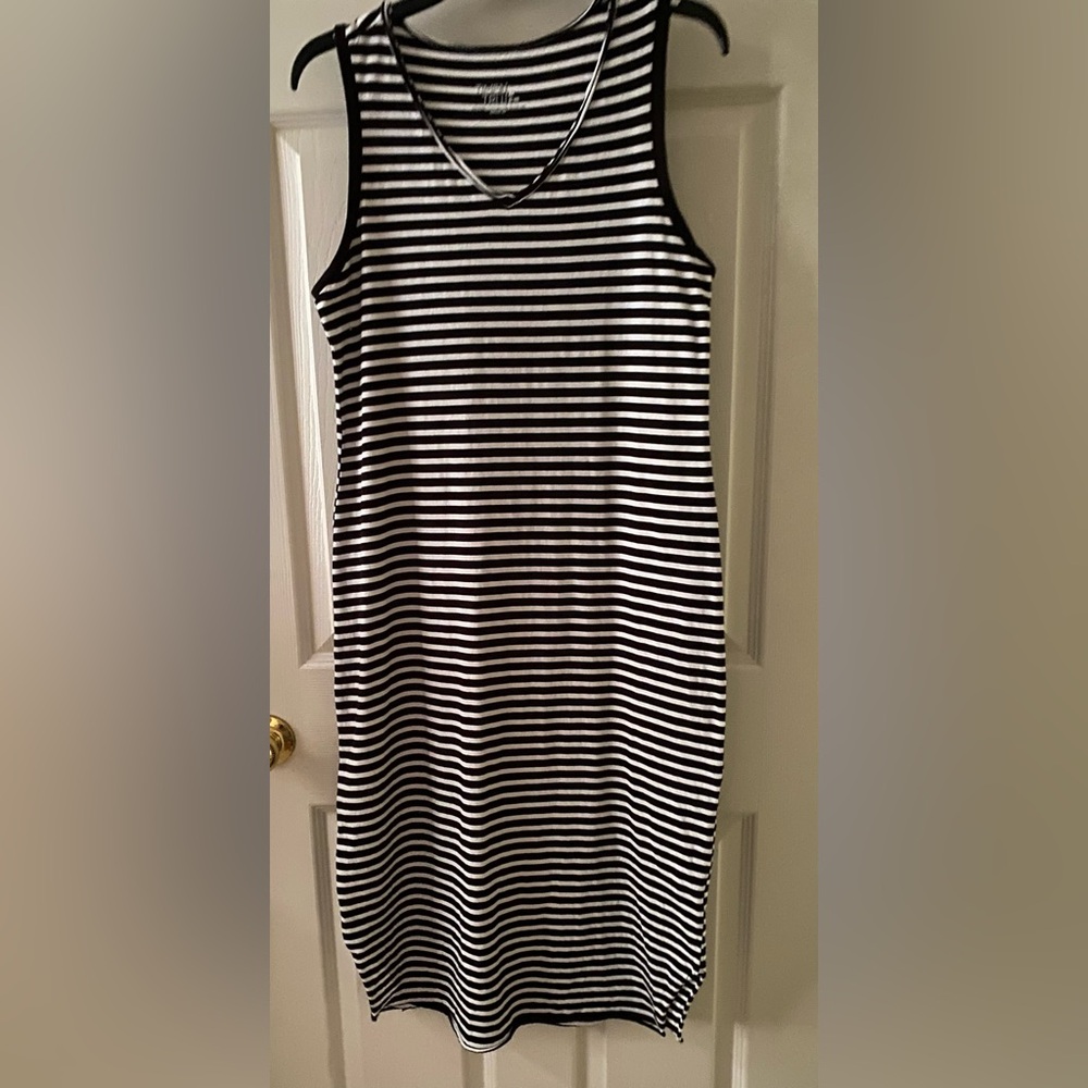 Time and Tru Sleeveless Maxi Dress - SZ M